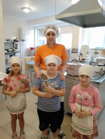 Поздравляем поваров Поздравляем поваров.